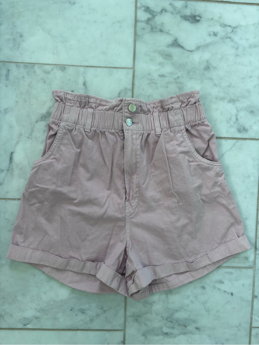 H&M High-Waist Pink Paperbag Women’s Shorts | Light pink | Size 10